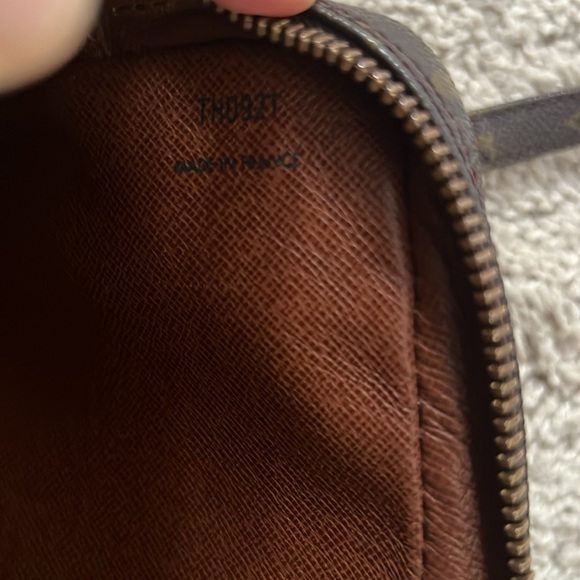 Vintage Louis Vuitton Crossbody bag - Picture 4 of 11